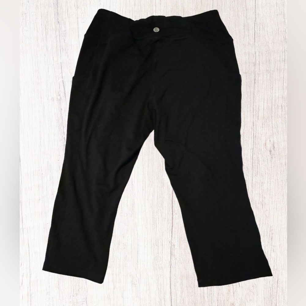 Torrid Performance Core Capri Active Legging With… - image 3